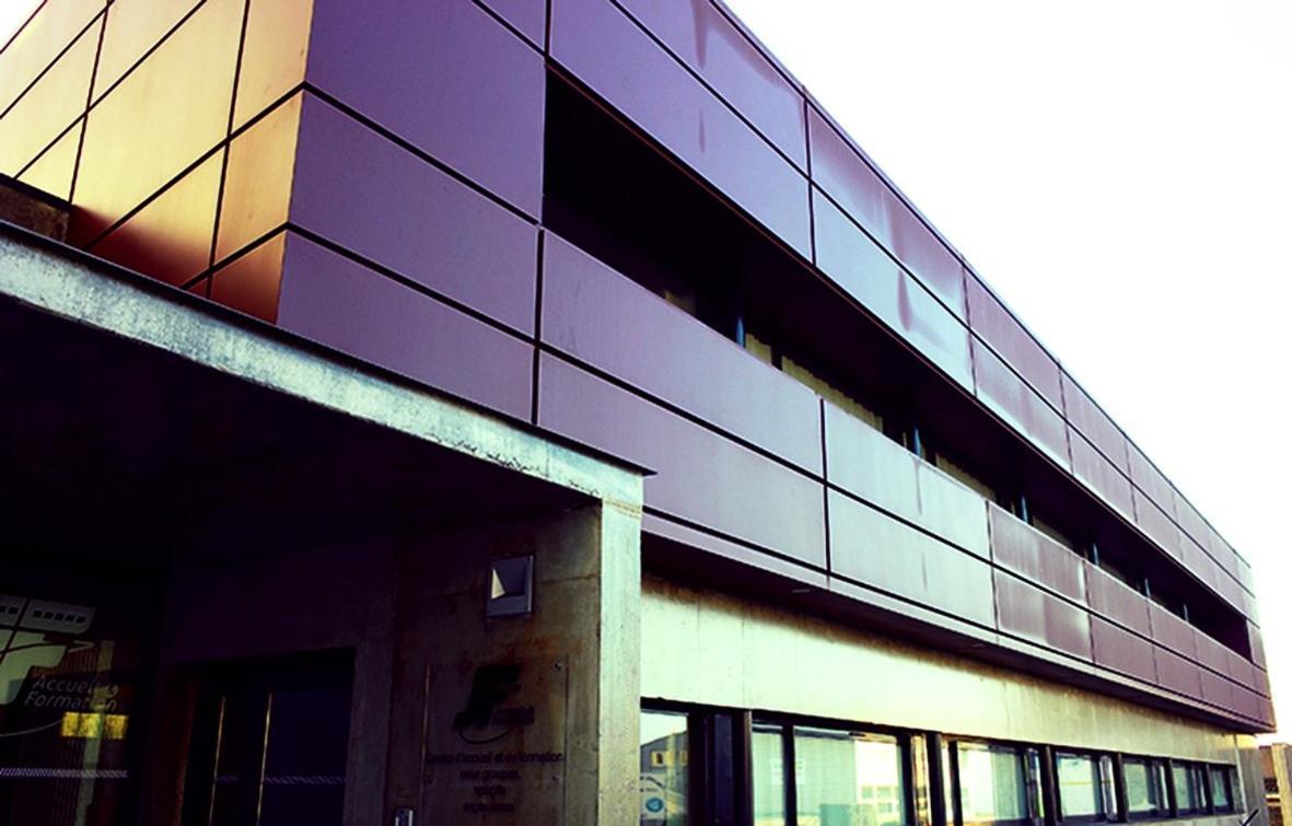 Jf Accueil & Formation Hotel Cholet Exterior foto