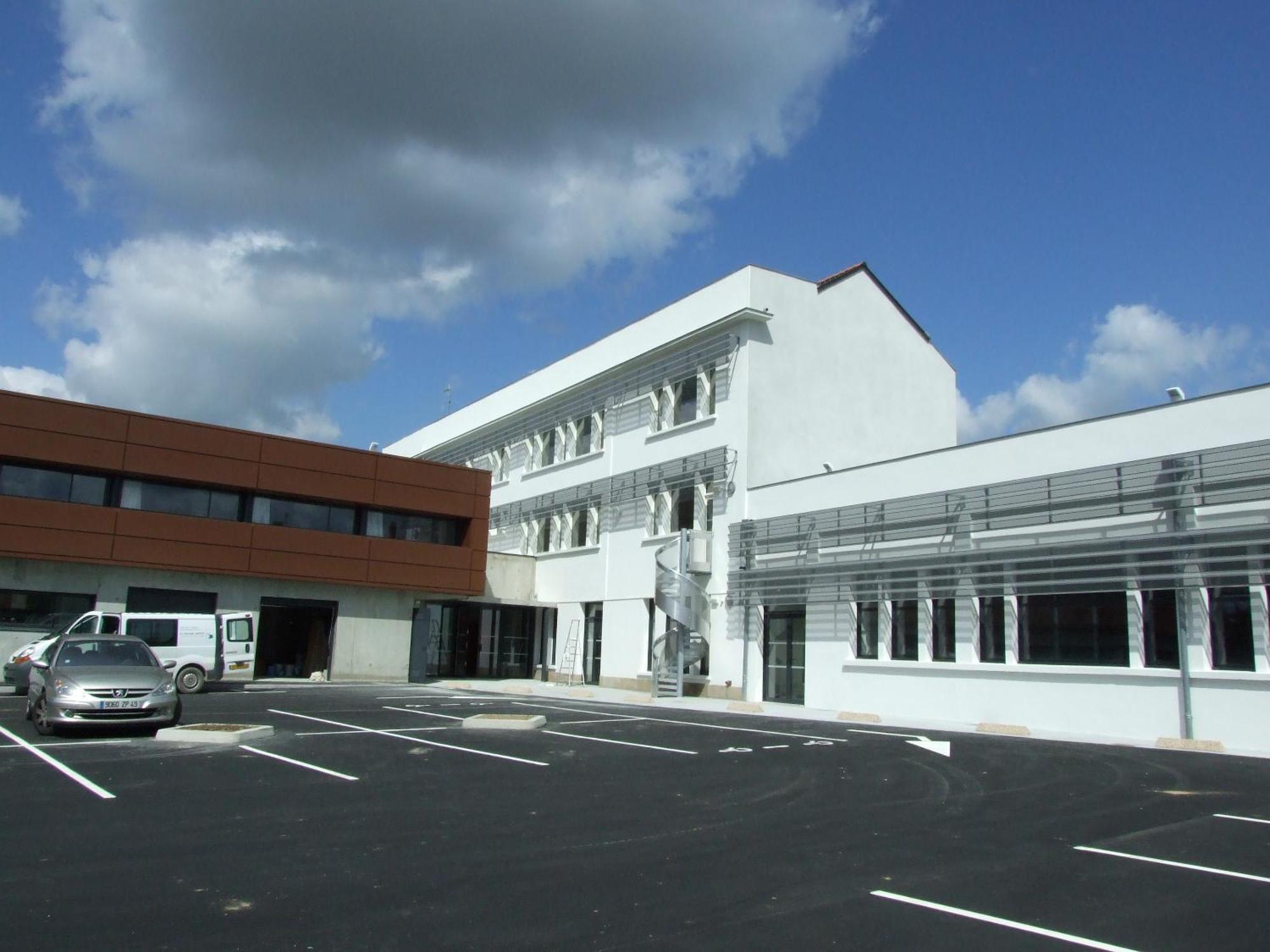 Jf Accueil & Formation Hotel Cholet Exterior foto